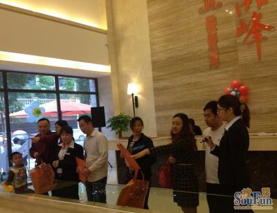 駿景灣品峰5月1日盛大開(kāi)放，家園年華活動(dòng)贏得市場(chǎng)好評(píng)